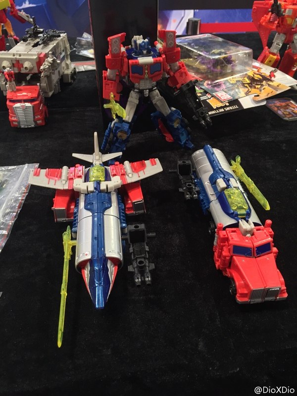 Cybertron Con 2016   Titans Return Display Photo Roundup 07 (7 of 20)